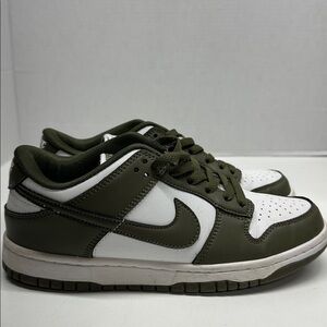 Nike Dunk Low Sneakers Shoes Lace Up White Medium Olive Green Men's Size 7